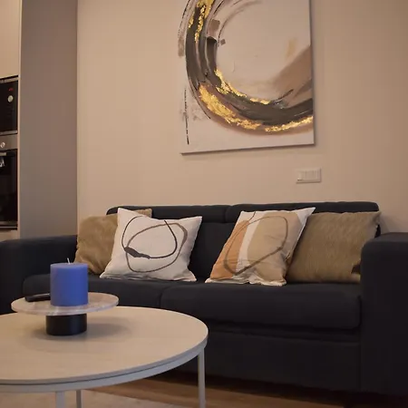 Elegant Near Downtown *